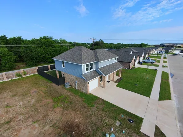 113 Hesed St, Greenville, TX 75402