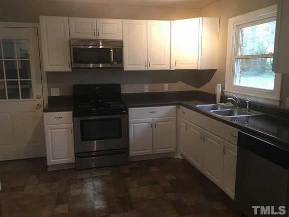 2nd image of 3809 Hillgrand Dr
