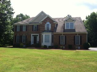 12705 Bay Hill Dr, Chester, VA 23836