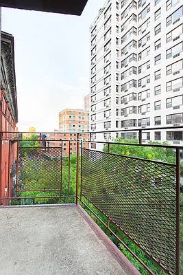 Rented by Mirador Real Estate | media 25