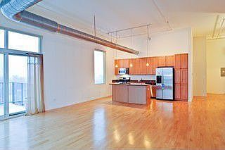 Kitchen / Living Room
