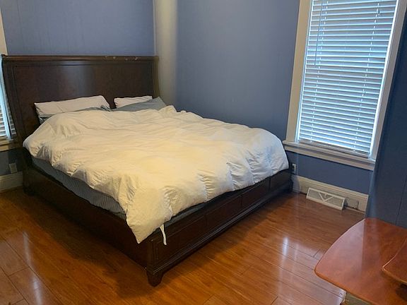 4th image of 247 Loring Ave Floor 1