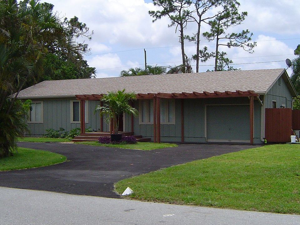 4686 Kelly Drive
