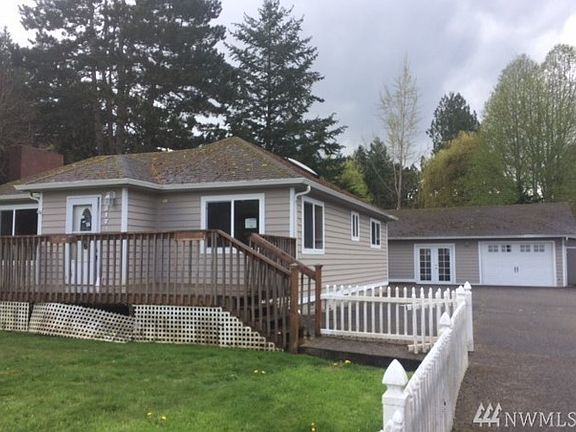 2nd image of 3317 NW Phinney Bay Dr