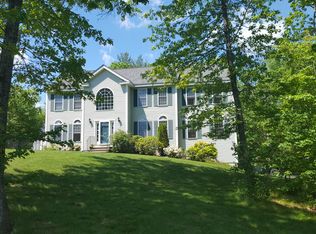 1 Eagle Hill Rd, Raymond, NH 03077