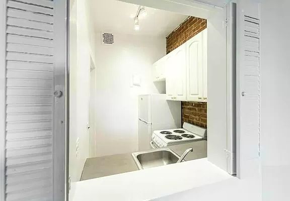 2nd image of 519 E 87th St APT 2B
