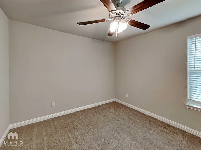702 Rolling Terrace Cir — Photo 8