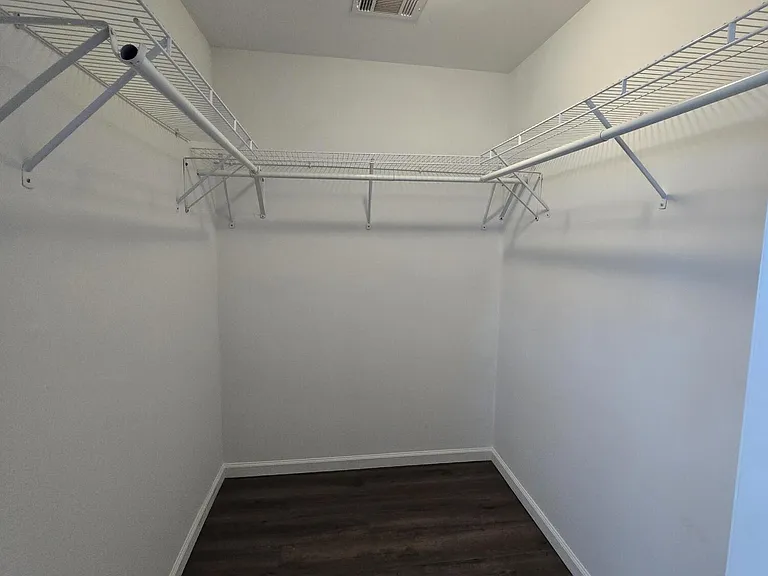 1321 Cherry Ave — Photo 9