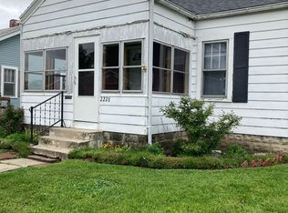 2228 W 7th St, Muncie, IN 47302
