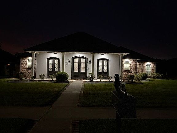 5th image of 503 Country Cottage Blvd