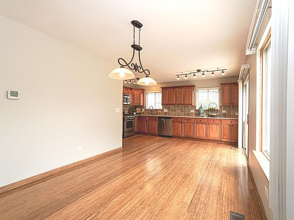 5th image of 1401 Manchester Dr