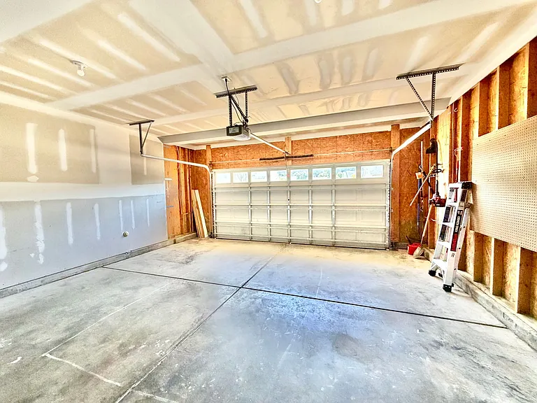 4601 Fonso Dr — Photo 34