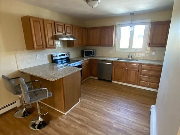 2nd image of 1 Primrose Ln