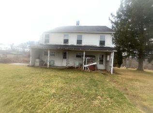 111 Alley Rd, Smithton, PA