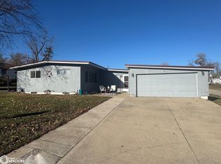 511 E 8th St, Tama, IA 52339