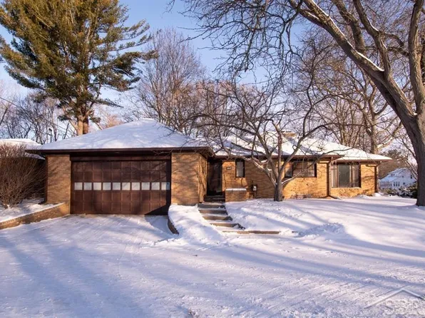 530 S Antler St, Gladwin, MI 48624