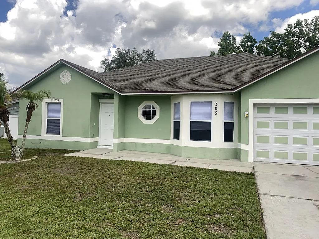 305 Chiquita Ct. — Photo 1