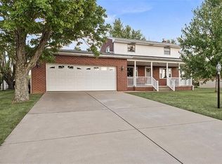 112 Little Beaver Dr, Beaver, PA 15009