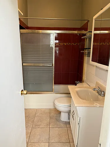 2455 N Milwaukee Ave #2F Photo 1