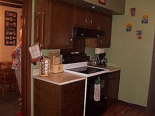 5th image of 1016 Prendergast Ave