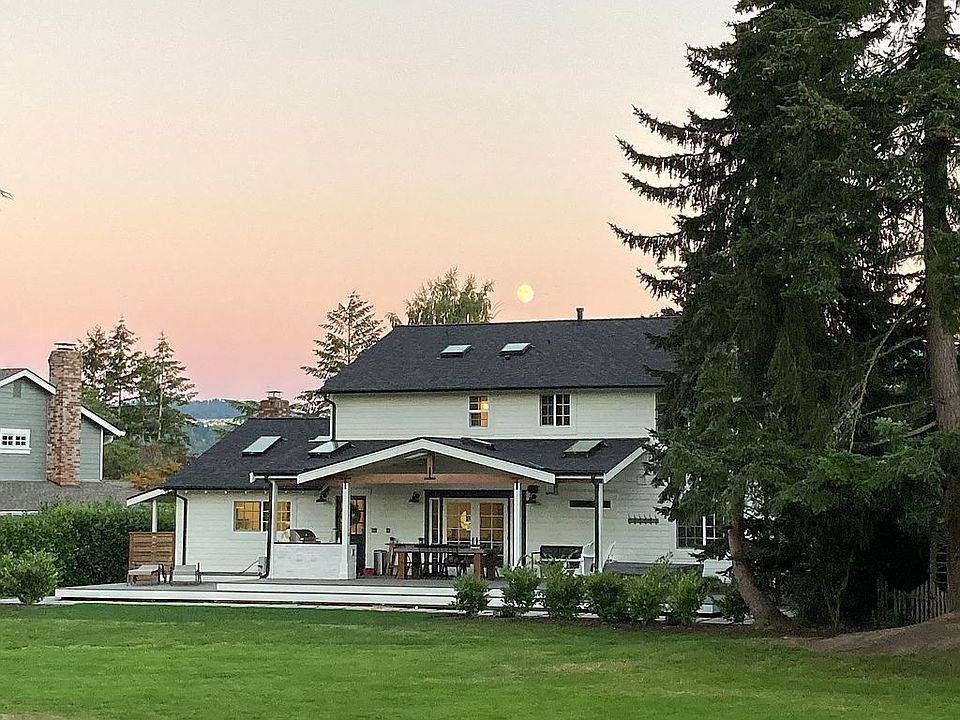 2nd image of 19234 SE 45th Pl