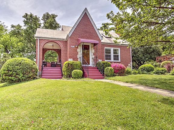 3rd image of 1248 Forest Lawn Dr