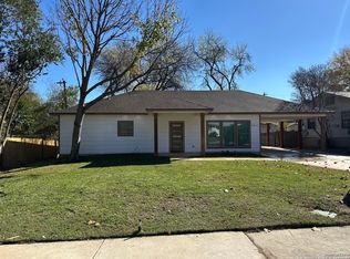 6822 Farrow Pl, San Antonio, TX 78240