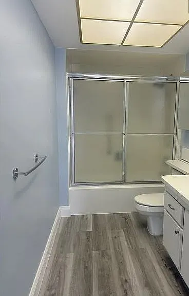 4525 Cove Cir #304 — Photo 11