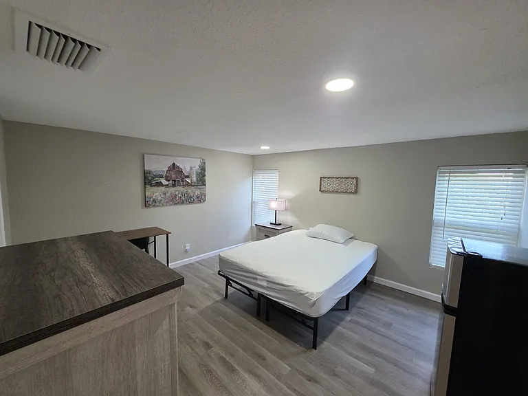 325 S Saunders St #1 — Photo 15