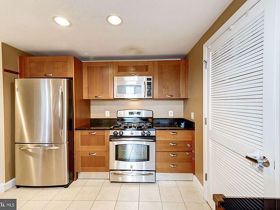 5th image of 2451 Midtown Ave #1027