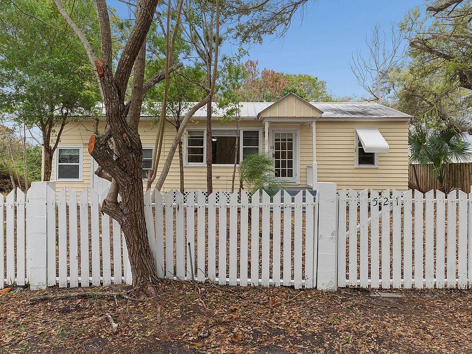 1st image of 521 SW Halpatiokee Street