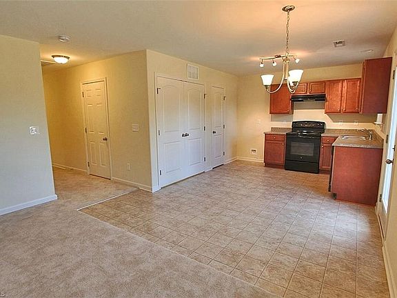 5th image of 15 Hillrise Ct
