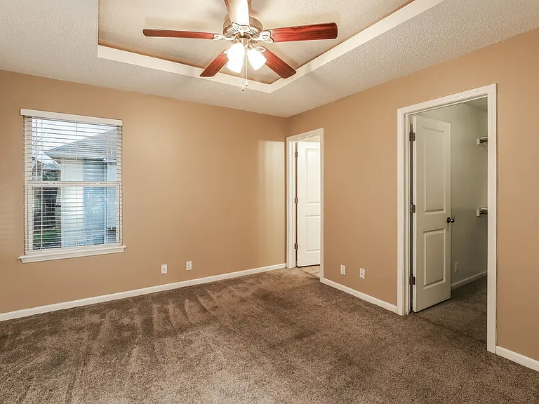 512 Hibiscus Dr — Photo 11