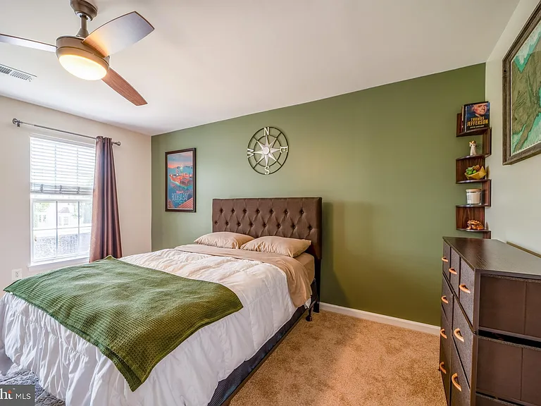 18081 Camdenhurst Dr — Photo 42
