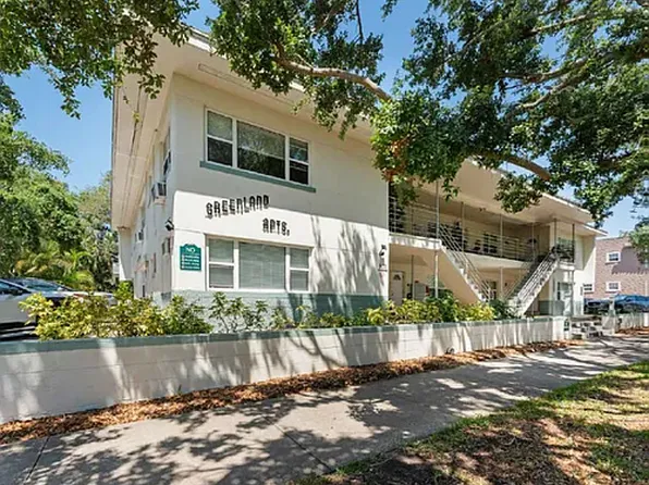 900 1st St N APT 3, Saint Petersburg, FL 33701