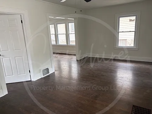 1508 E 49th Ter Photo 1