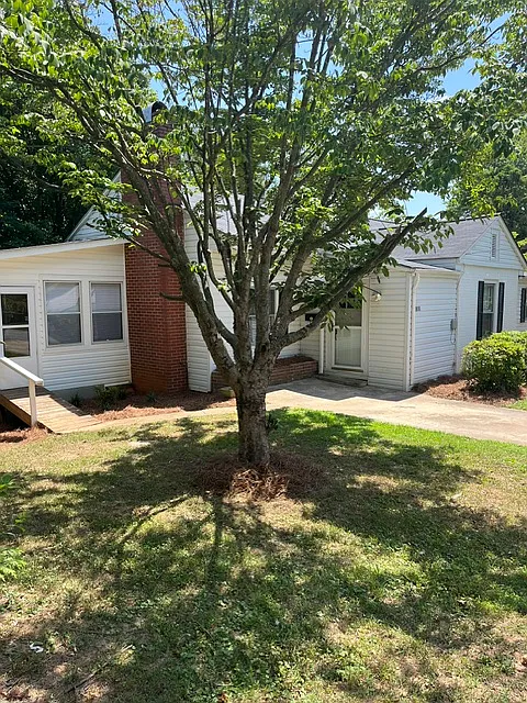 2 bed, 1320 sqft, $1,300 — Photo 4