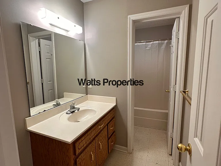 120 Briar Cir #120 — Photo 11