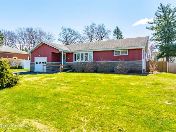 13 James Drive, Loudonville, NY 12211