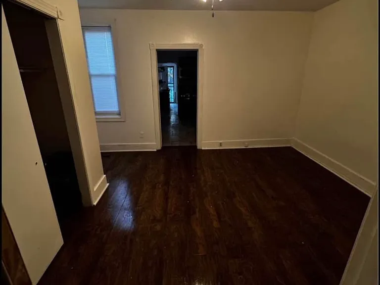 1640 Allengrove St #2 — Photo 11