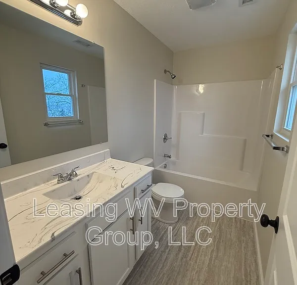 78 Christian Ct — Photo 6