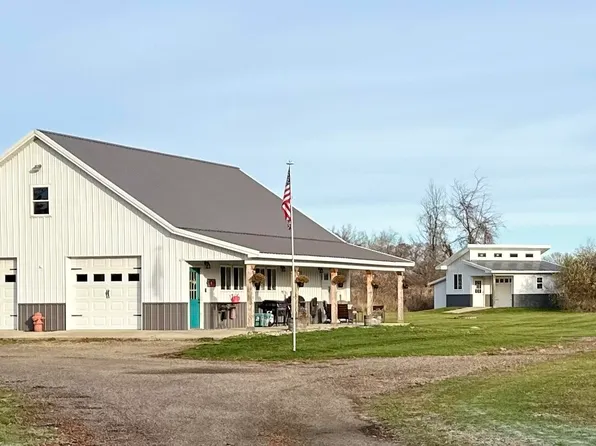 3704 Boyes Rd, Delton, MI 49046