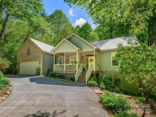 977 Salola Ln, Brevard, NC 28712