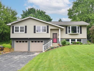 5051 Morning Glory DRIVE, West Bend, WI, 53095