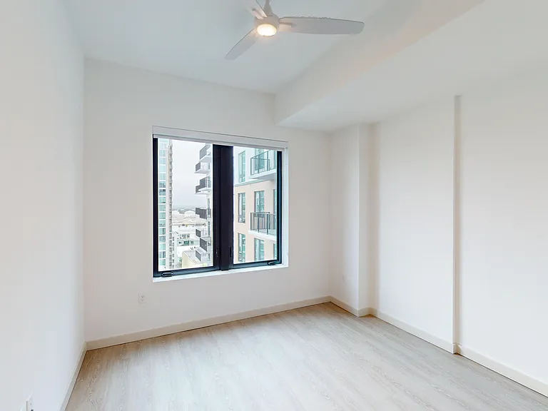 101 N Meridian — Photo 96