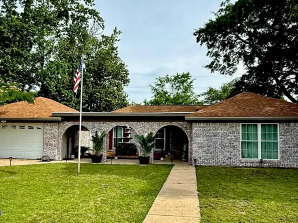 206 Boggs Cir, Long Beach, MS 39560