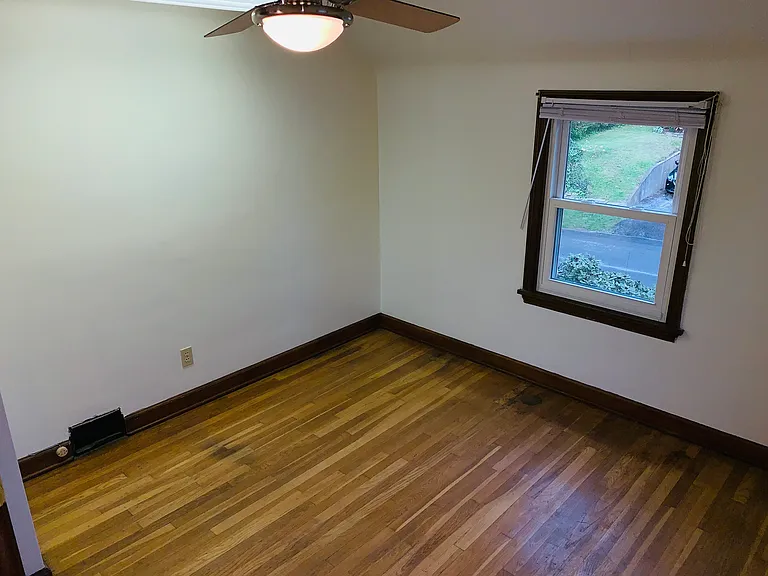 1015 Willow Dr — Photo 26