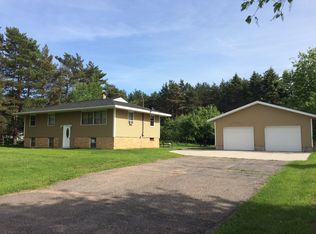91 E Buffalo Rd, Negaunee, MI 49866