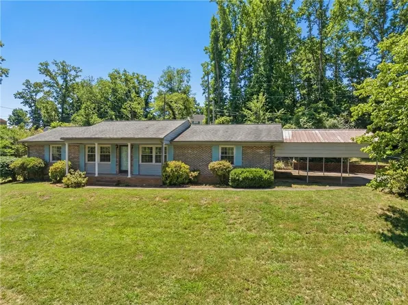 460 Carrol Ln, Pickens, SC 29671