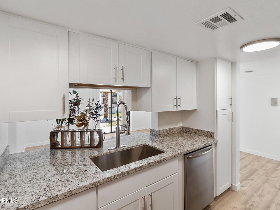 1st image of 3033 E DEVONSHIRE Avenue #2033